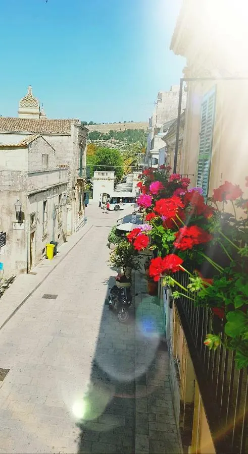 Bed & Breakfast B&B Loft Famiglia Arezzo Ragusa Italy